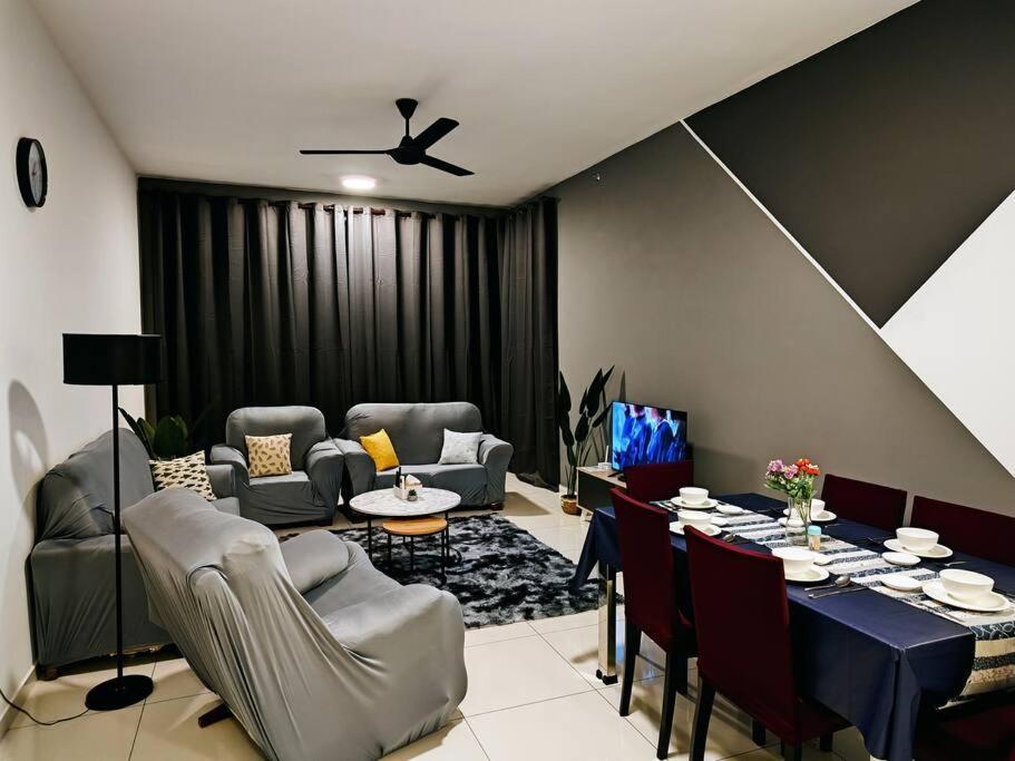 Infinity Pool 2Br Suite 7Pax @Beacon @Georgetown Zewnętrze zdjęcie